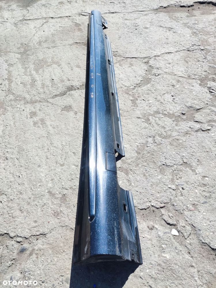 MERCEDES A KLASA W176 LISTWA PROGOWA PRAWA AMG 191 - 2