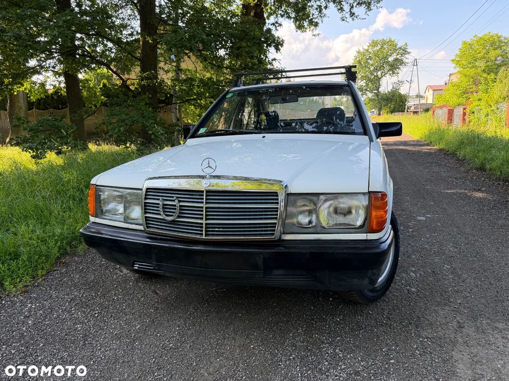 Mercedes-Benz W201 (190) - 4