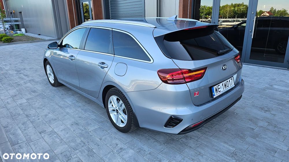 Kia Ceed - 4