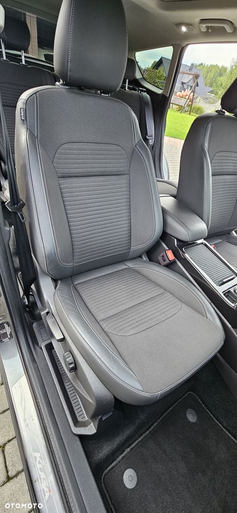 Ford Kuga 1.5 EcoBoost 2x4 Titanium - 14