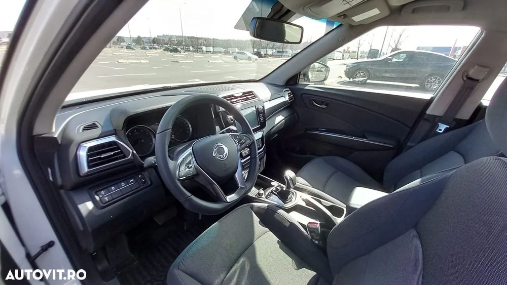 SsangYong Tivoli Grand - 2