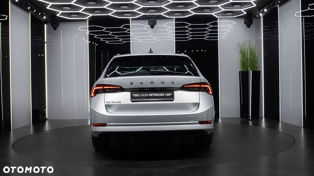 Skoda Octavia 2.0 TDI Ambition DSG - 6
