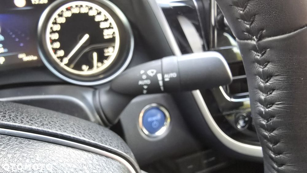 Toyota Camry 2.5 Hybrid Prestige CVT - 26