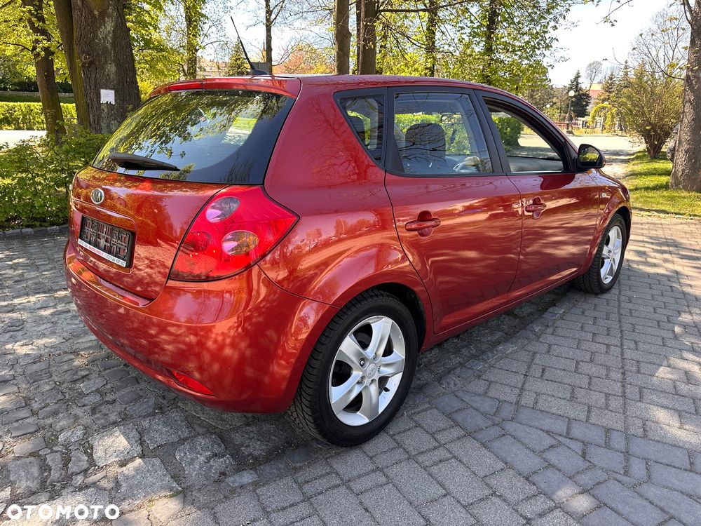 Kia Ceed 1.6 CVVT LX - 25
