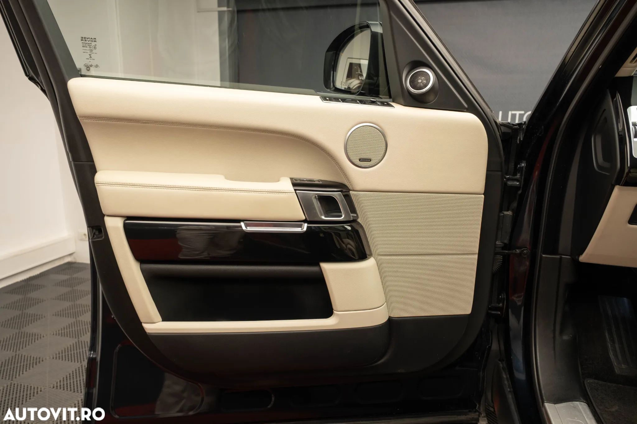 Land Rover Range Rover 3.0 I TDV6 Vogue - 17