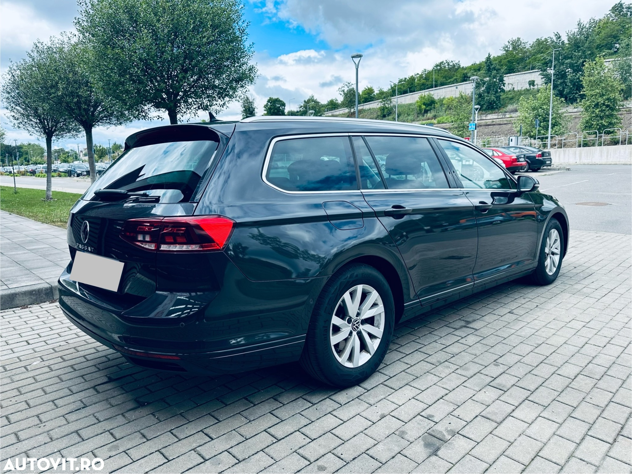 Volkswagen Passat Variant 2.0 TDI DSG Business - 19