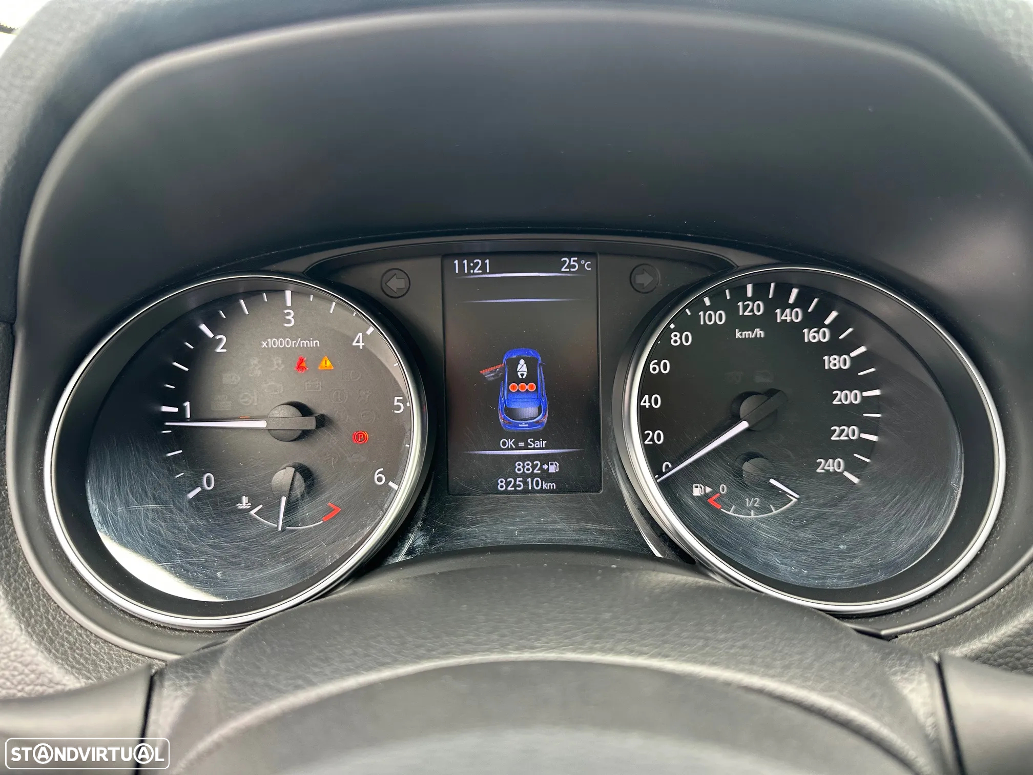 Nissan Qashqai 1.5 dCi N-Connecta - 6