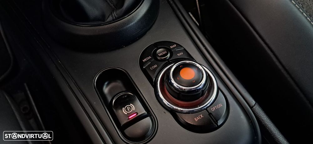 MINI Countryman Cooper SE ALL4 Auto - 10