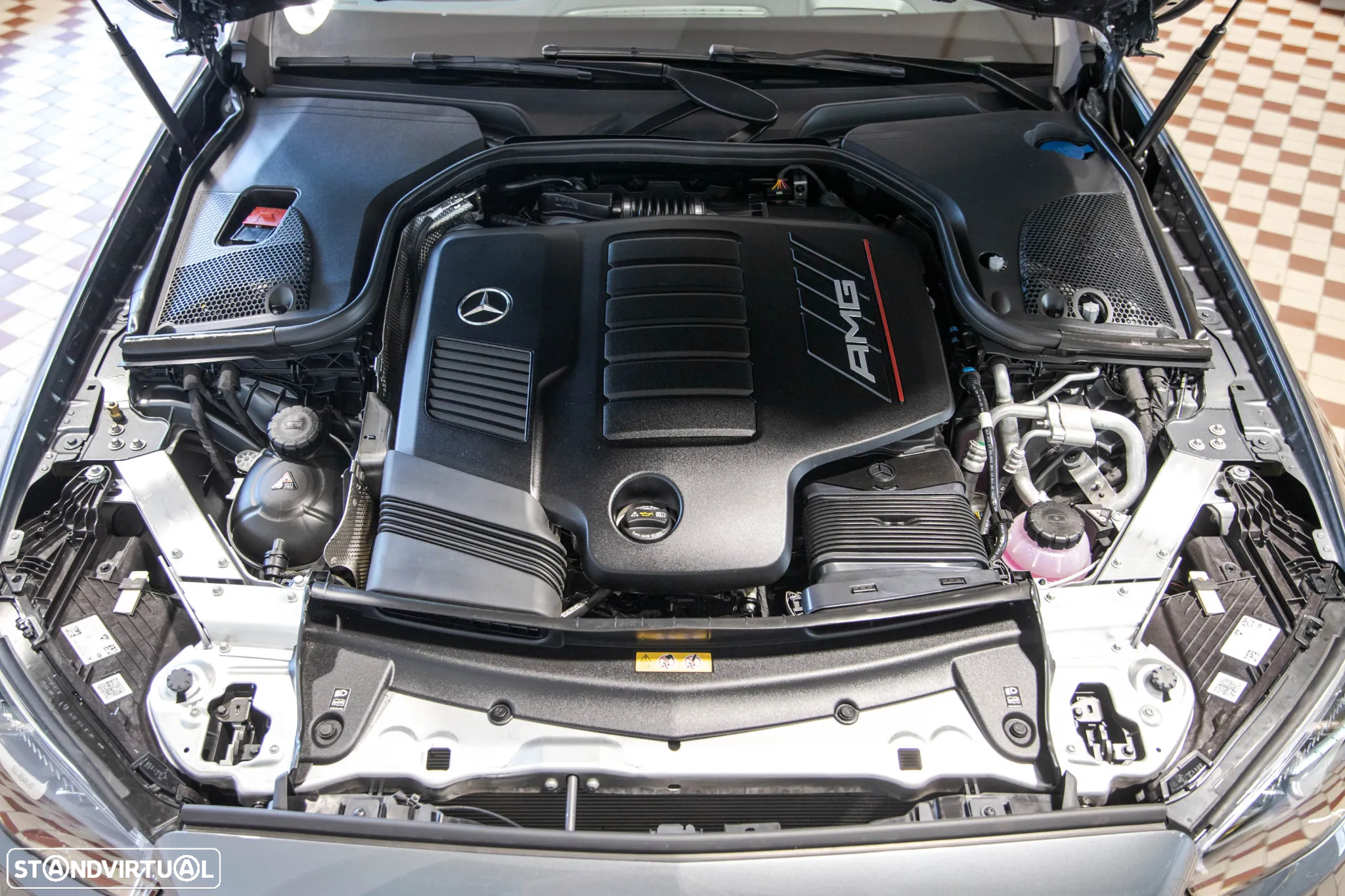 Mercedes-Benz E 53 AMG 4Matic+ - 17