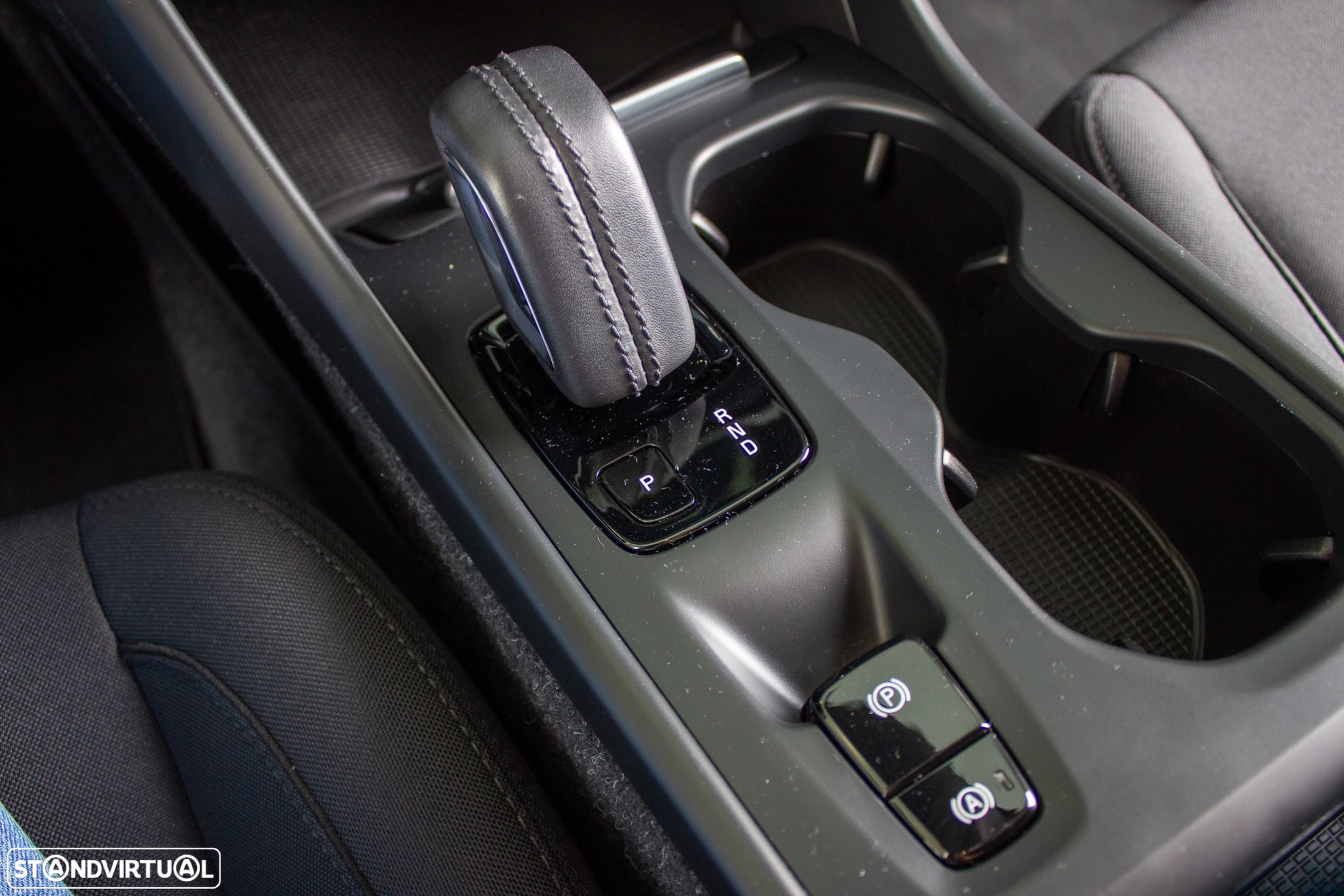 Volvo XC 40 1.5 T5 PHEV Inscription - 28
