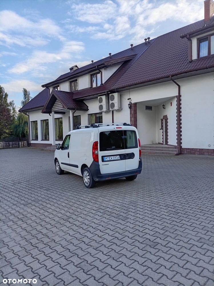 Opel Combo - 18