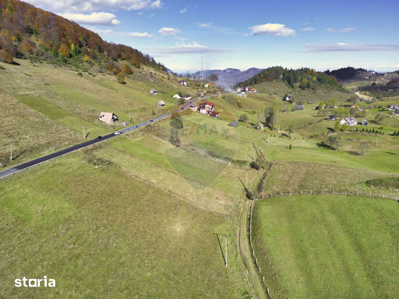 Teren intravilan Fundata, 4000 mp, potențial turistic - Imagine principală: 4/9