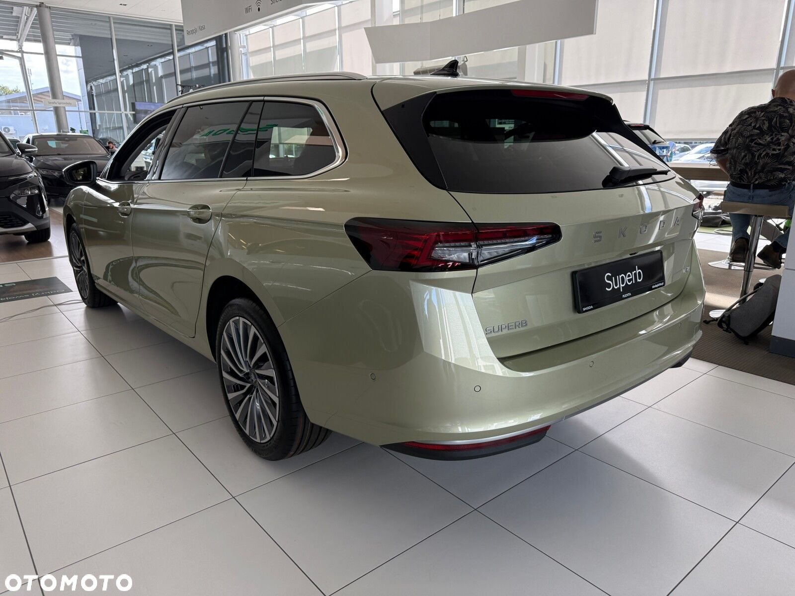 Skoda Superb 2.0 TDI SCR 4x4 L&K DSG - 5