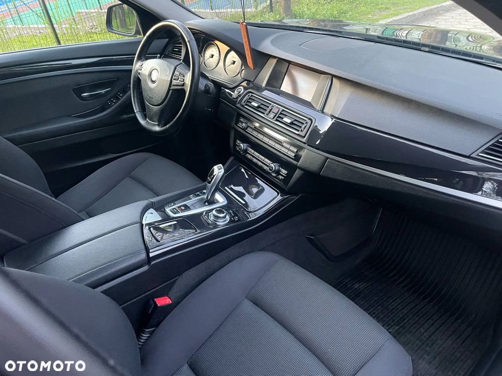 BMW Seria 5 520d - 17