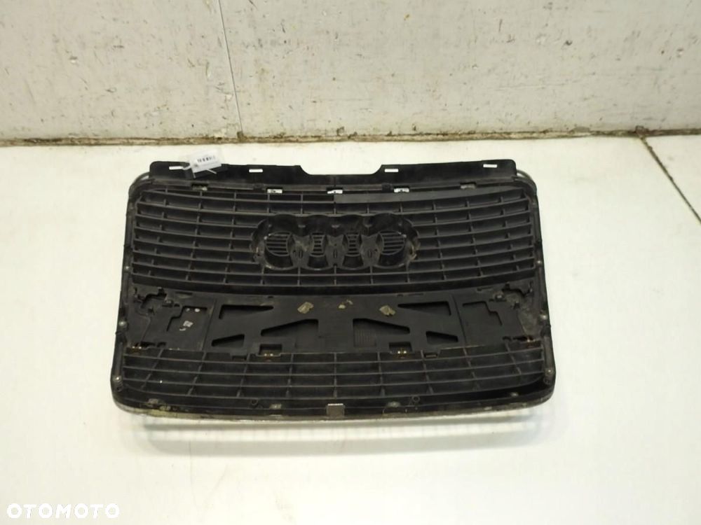 GRILL ATRAPA AUDI A6 C6 4F0853651 - 3