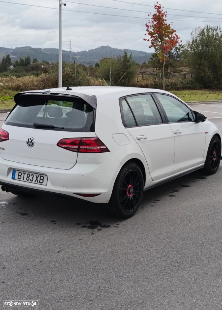 VW Golf 2.0 TDI GTD - 7