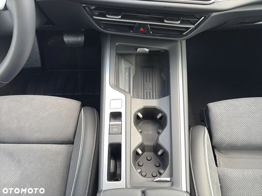 Volkswagen Passat Variant 2.0 TSI Business Plus DSG - 16