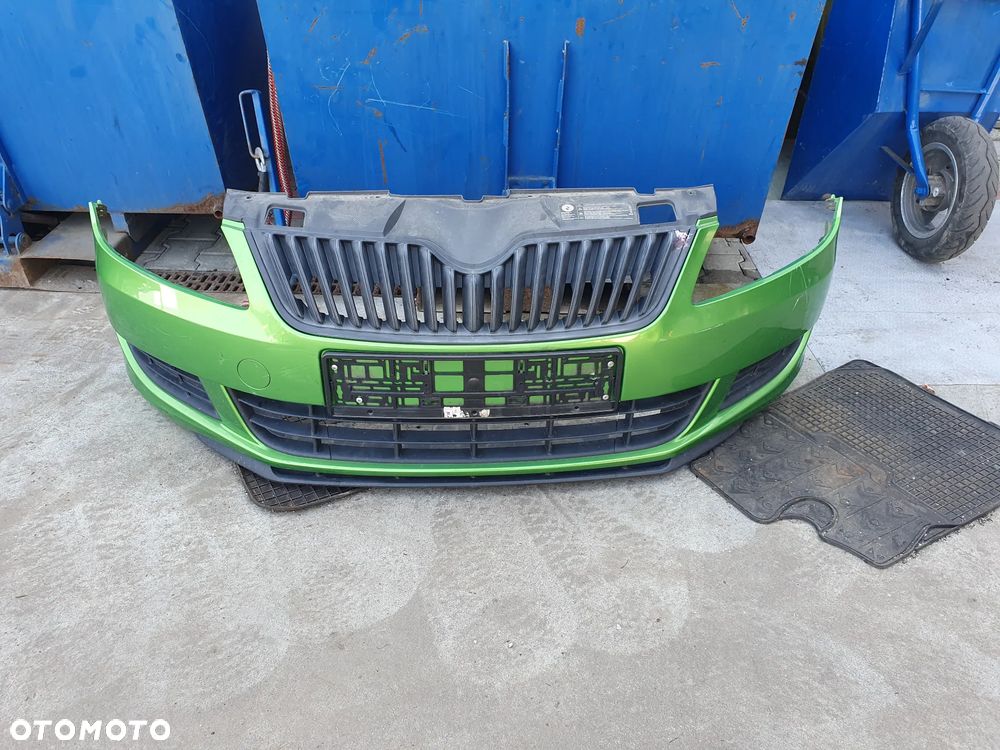 ZDERZAK PRZÓD FABIA II LIFT KOD LAKIERU 9585