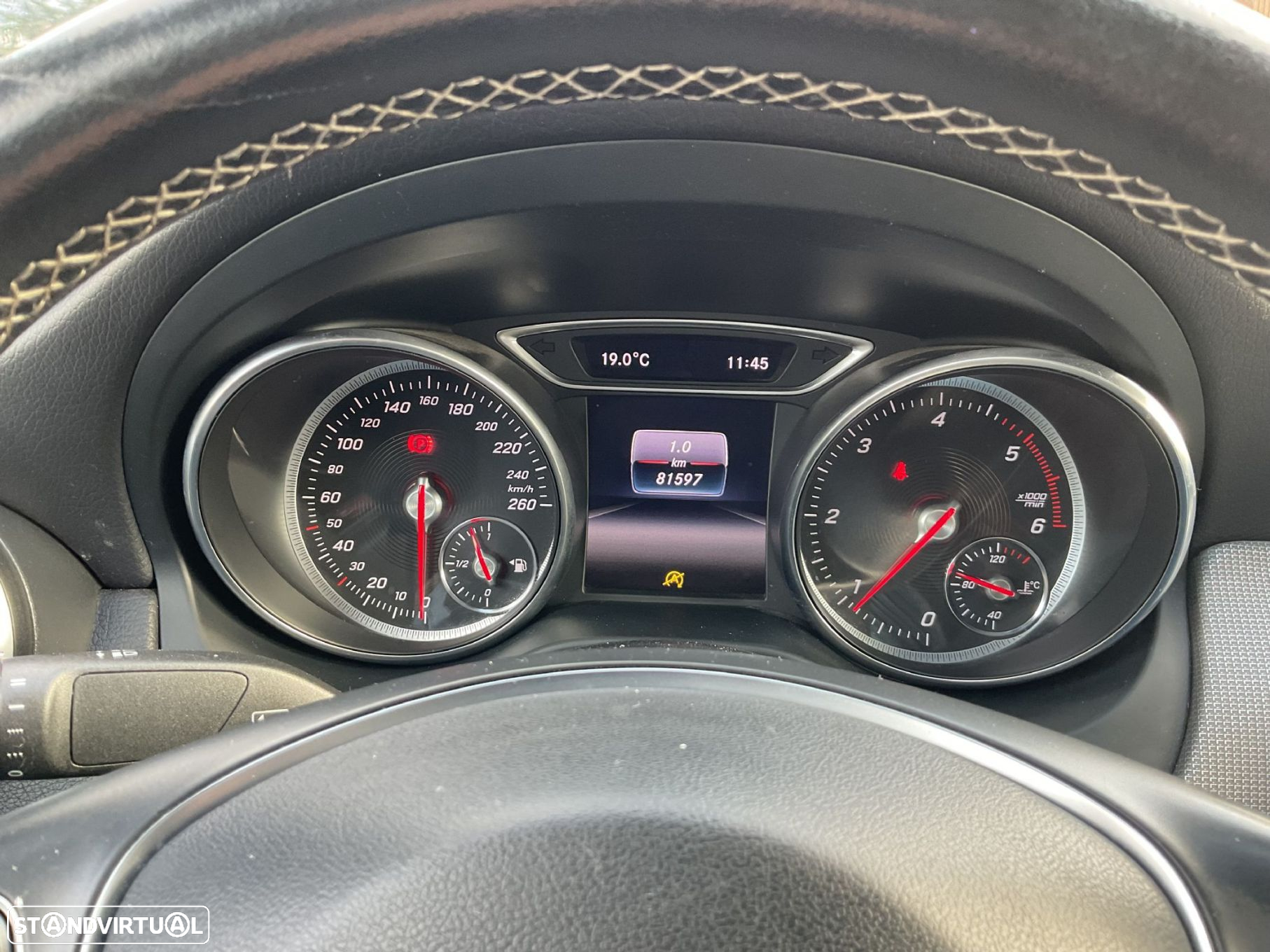 Mercedes-Benz CLA 180 d Urban - 35