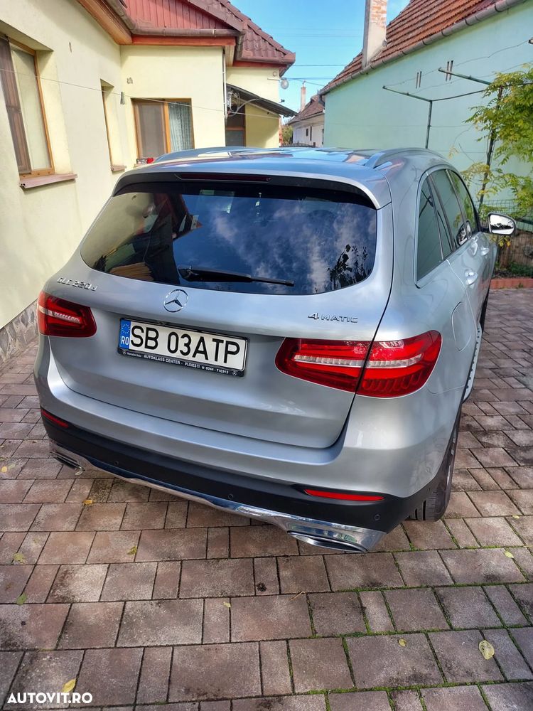 Mercedes-Benz GLC 220 d 4MATIC - 4