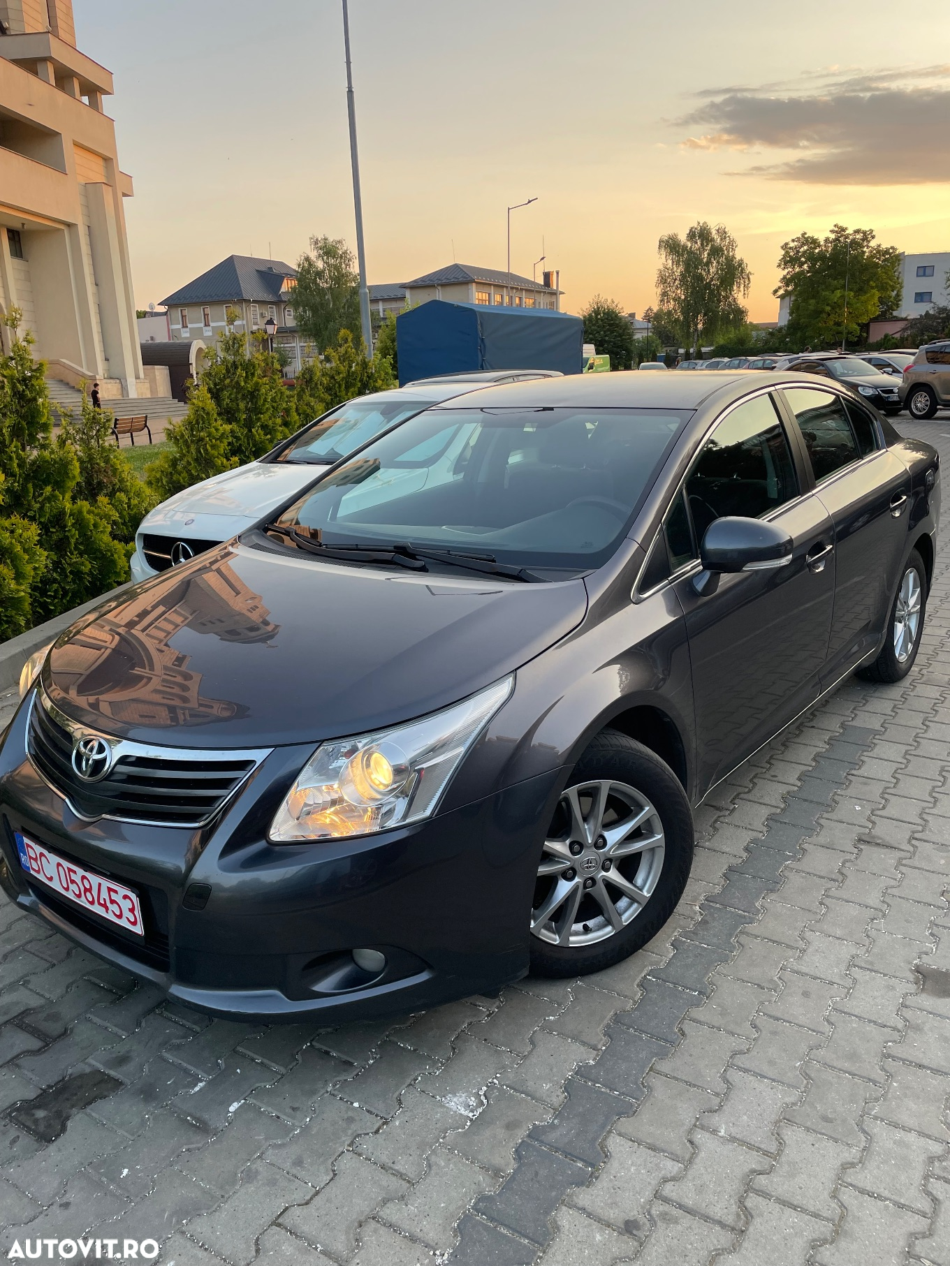 Toyota Avensis 2.0 D-4D Executive - 2