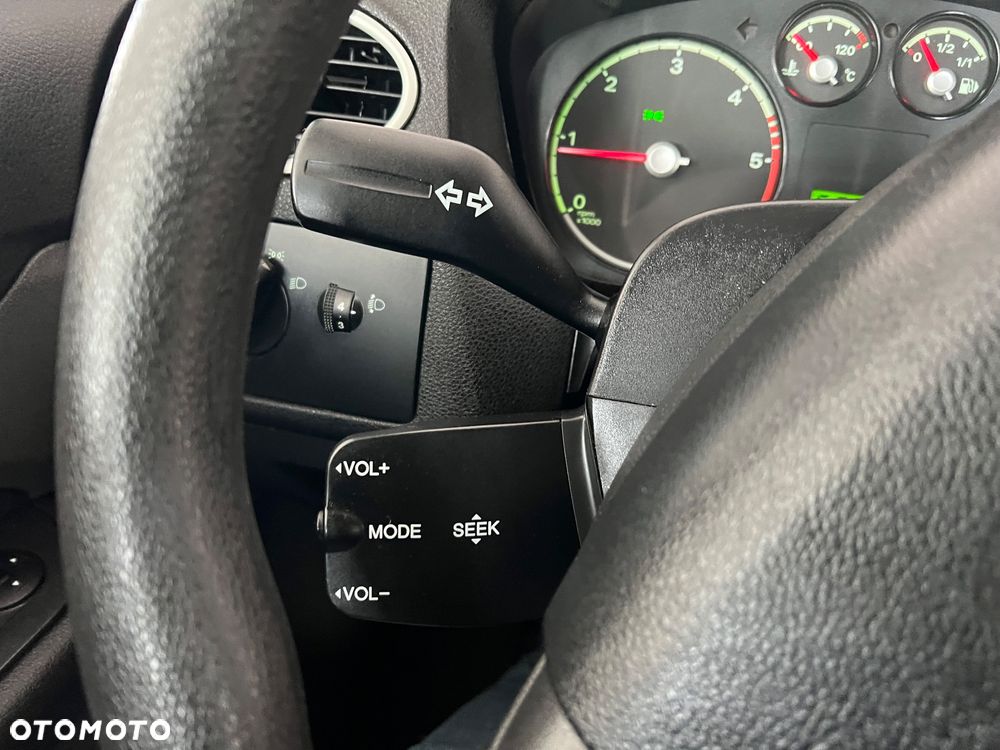 Ford Focus 1.6 TDCi DPF Ambiente - 32