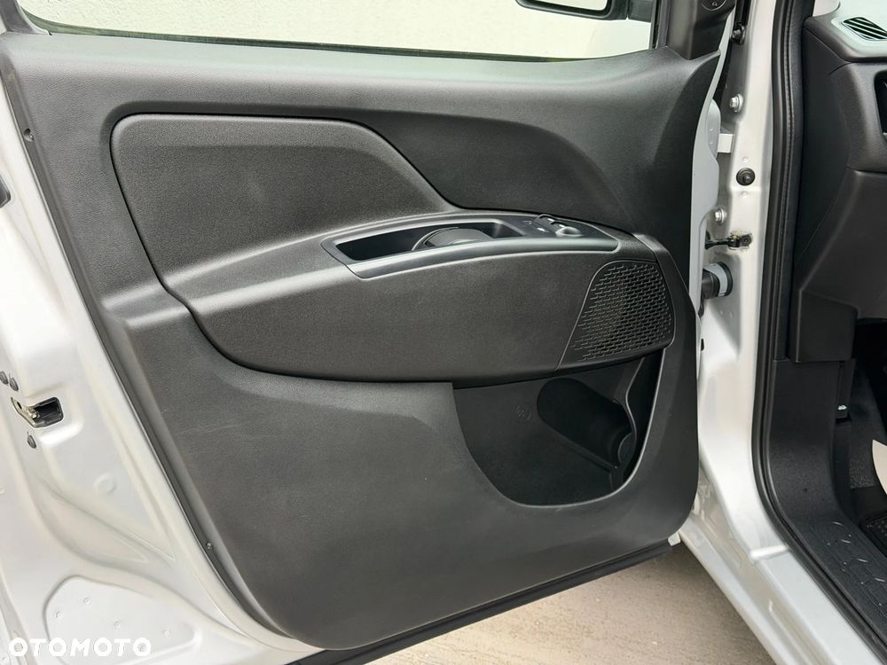 Fiat Doblo Maxi - 22