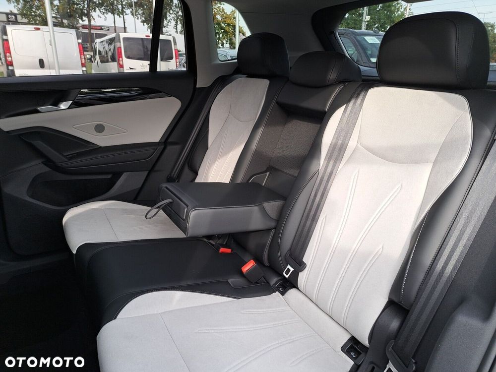 Volkswagen Tiguan - 17
