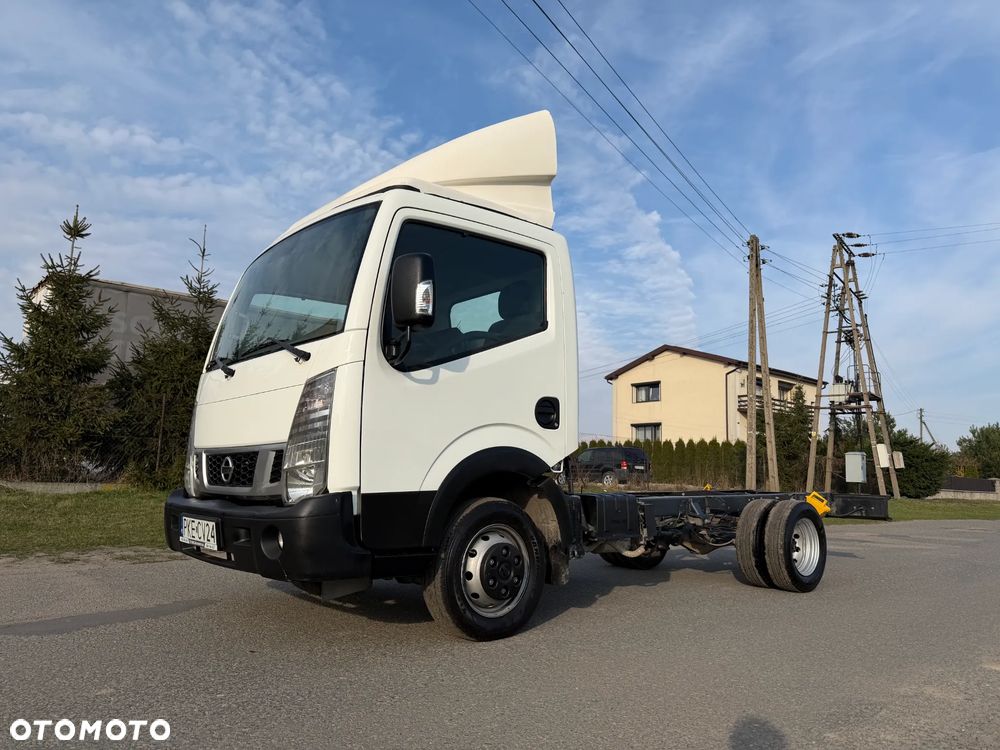 Nissan NT400 * CABSTAR * 2.5 / 125KM * Rama do zabudowy * Rozstaw osi: 3.7m * - 2