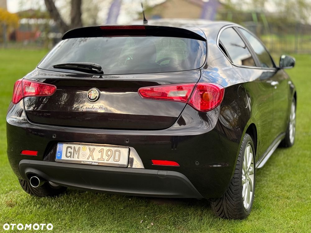 Alfa Romeo Giulietta - 8