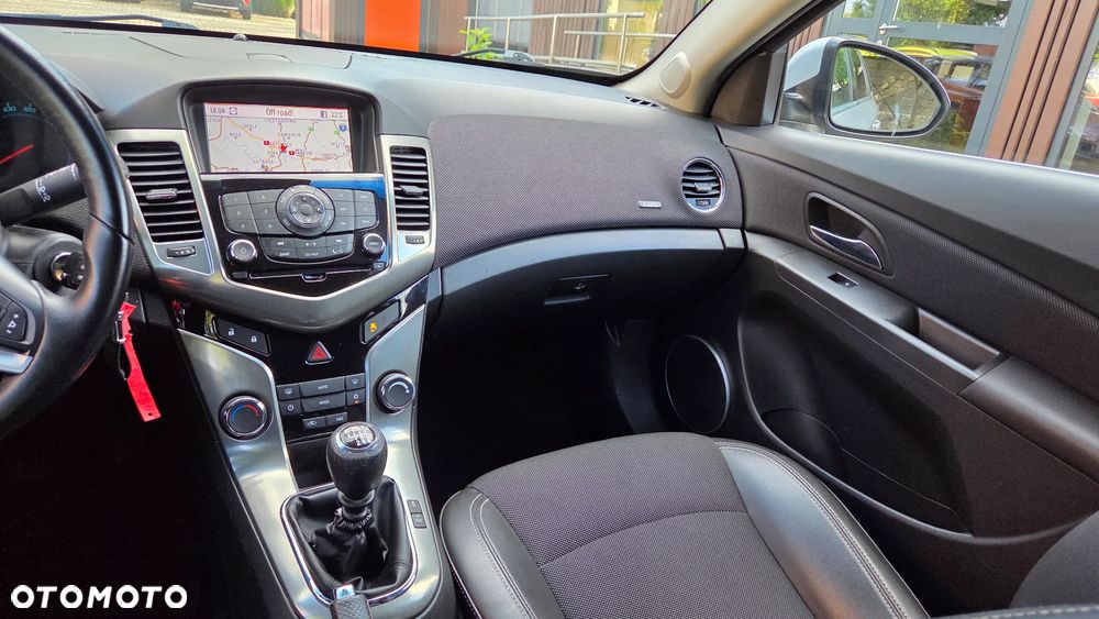 Chevrolet Cruze 1.4 T LTZ - 29