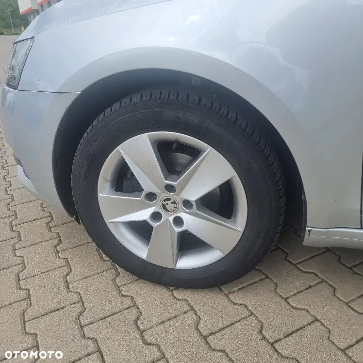 Skoda Octavia 1.6 TDI Ambition - 8