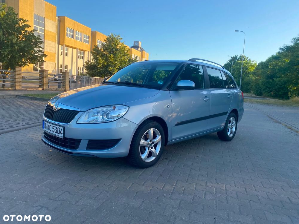 Skoda Fabia 1.2 TSI Ambiente - 2