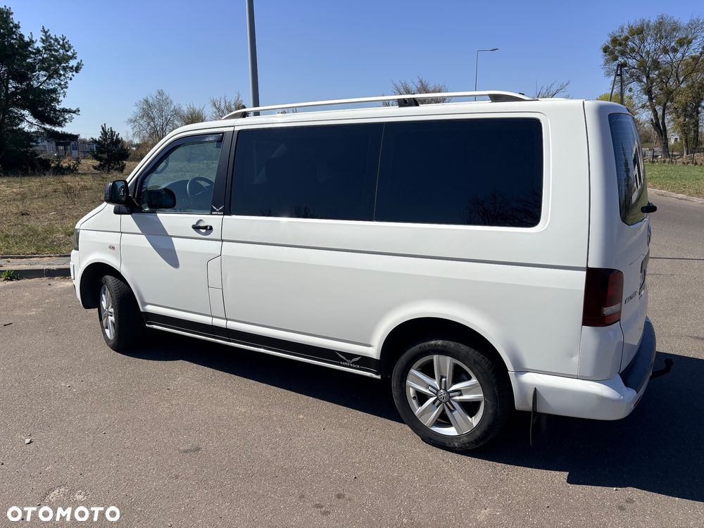 Volkswagen Multivan - 7