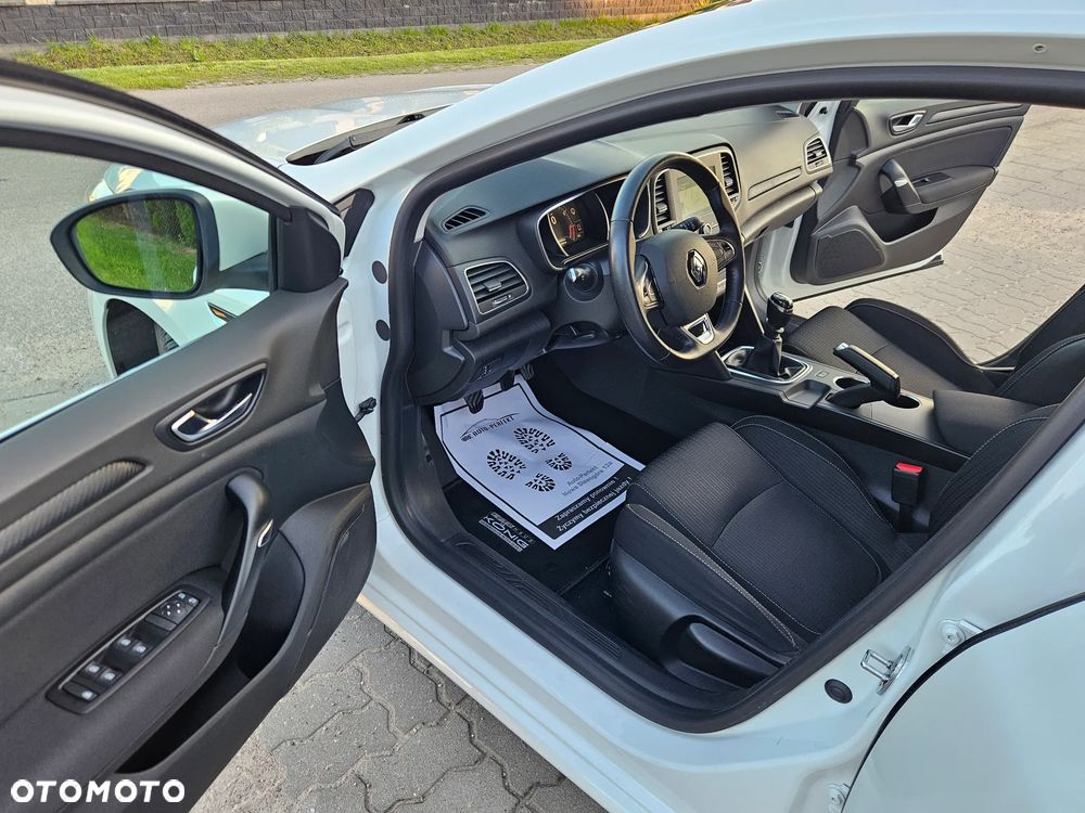 Renault Megane ENERGY TCe 130 EXPERIENCE - 13