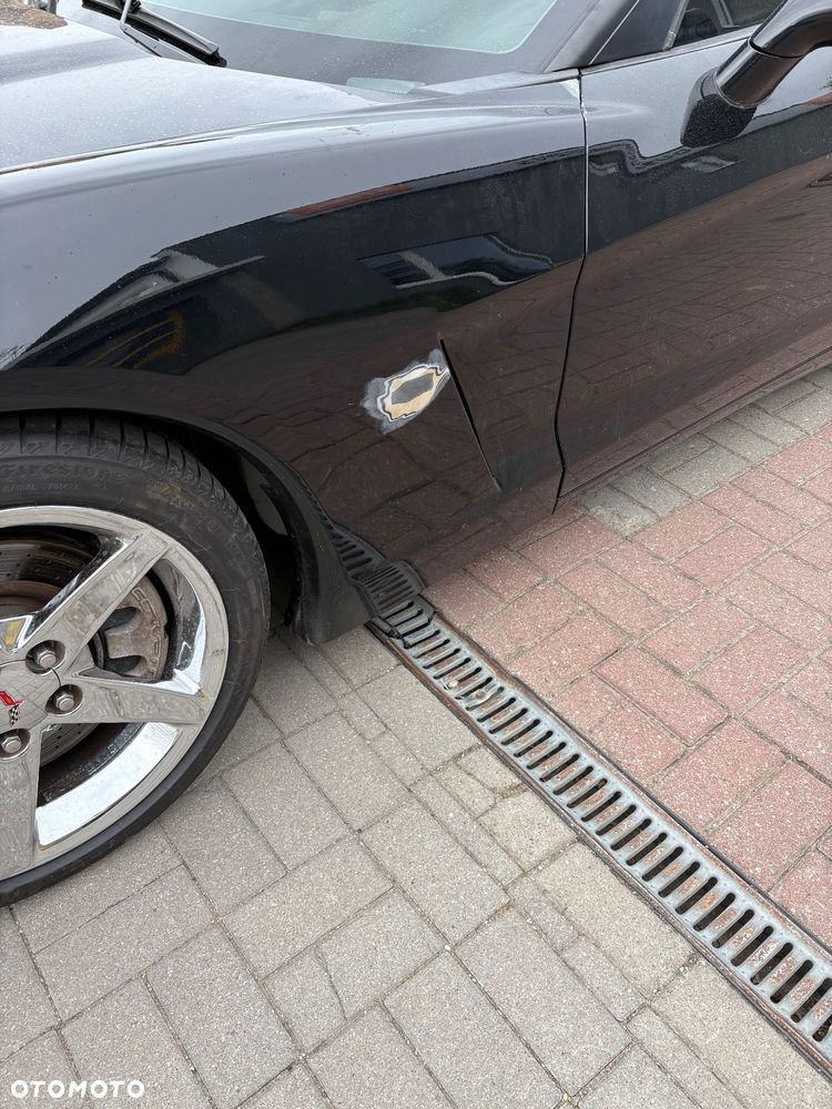 Chevrolet Corvette - 9
