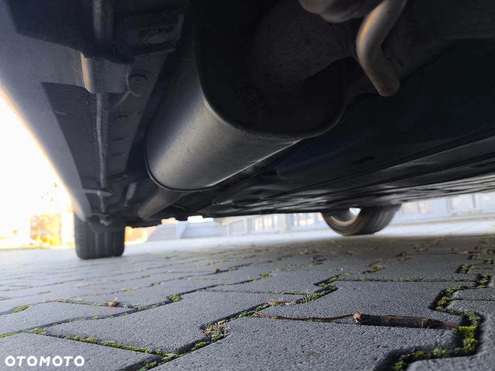 Honda Civic 1.8 Sport - 36