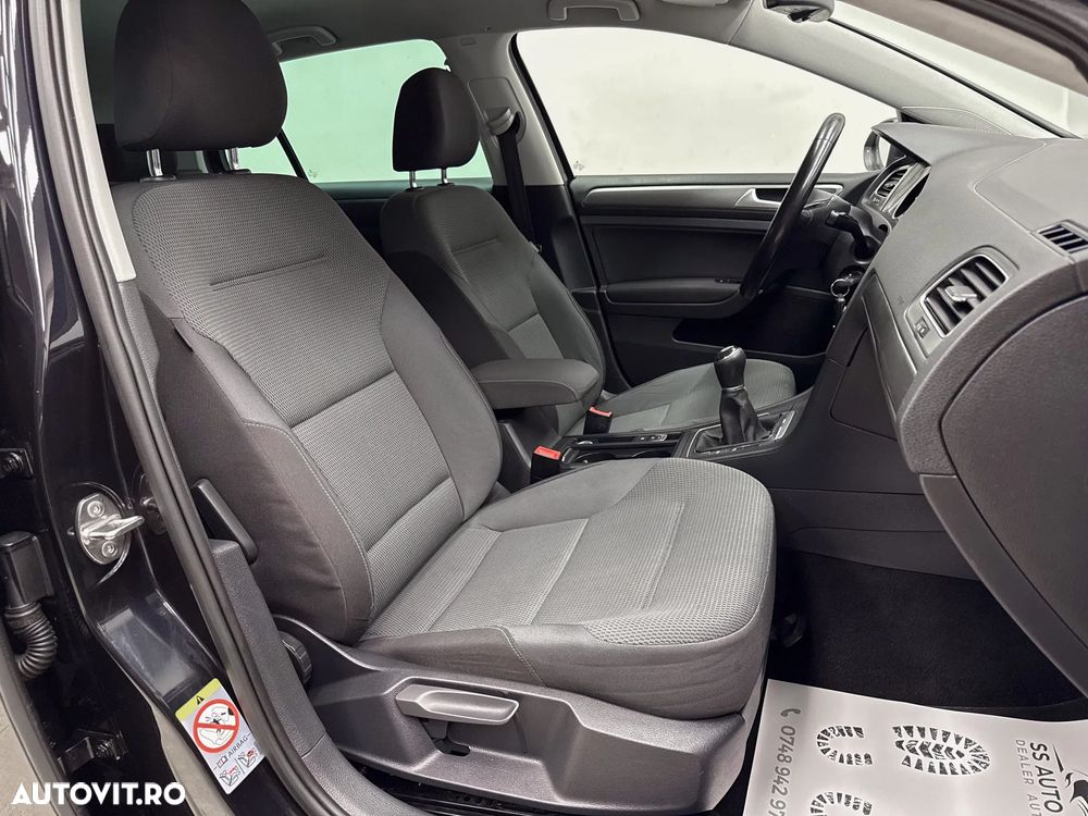 Volkswagen Golf 1.2 TSI BlueMotion Technology Comfortline - 16