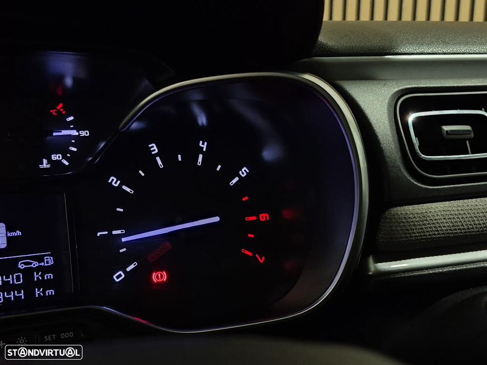 Citroën C3 Pure Tech Shine - 24