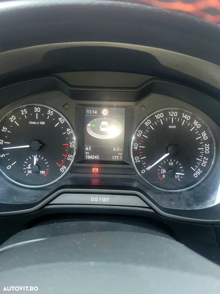 Skoda Octavia Combi 1.6 TDI (Green tec) Ambition - 8