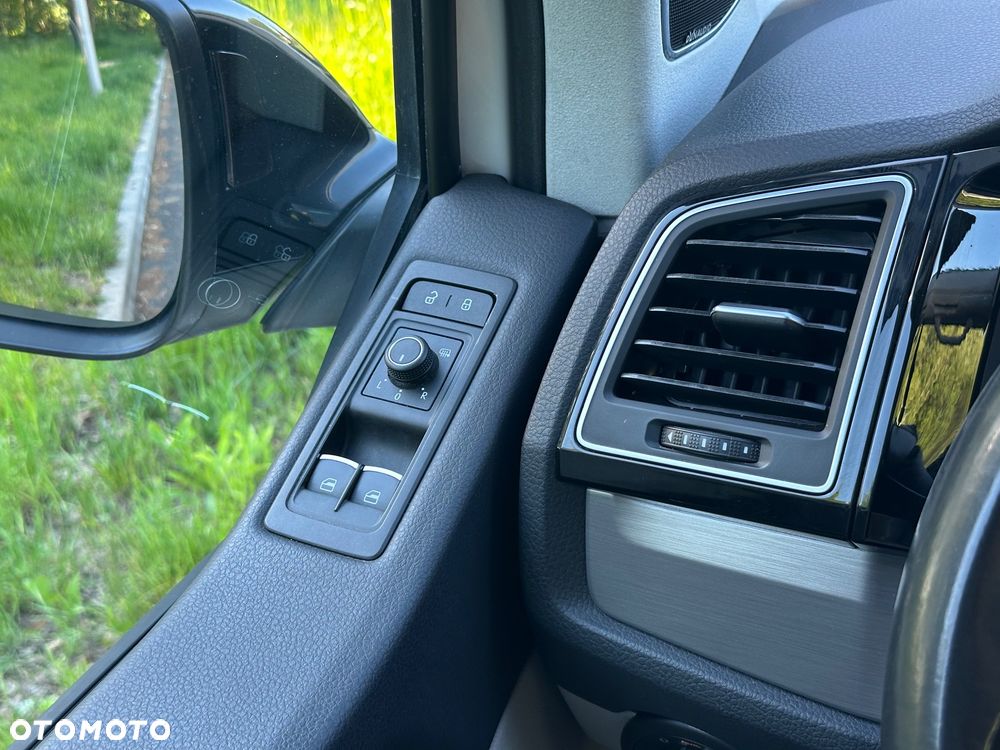 Volkswagen California - 35