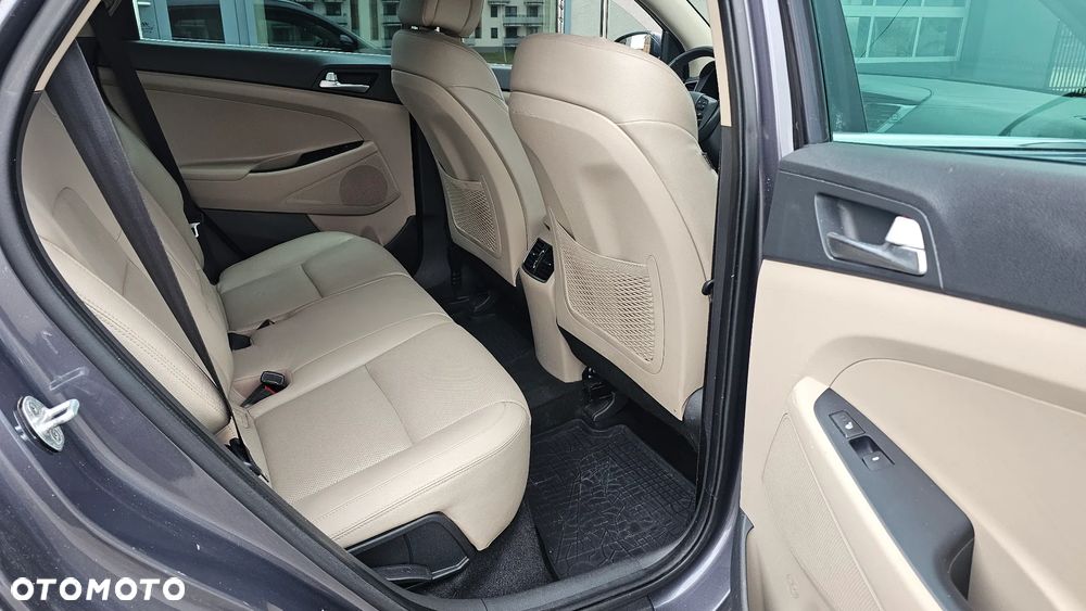 Hyundai Tucson blue 1.6 GDi 2WD Navi - 8