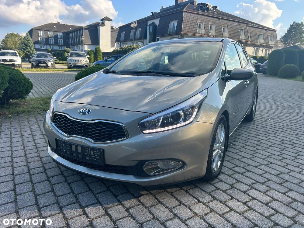 Kia Ceed 1.6 CRDi L - 4