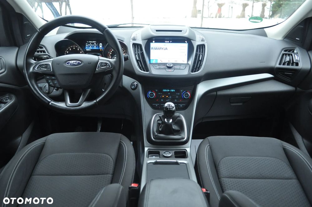 Ford Kuga 1.5 EcoBoost 2x4 Cool & Connect - 29