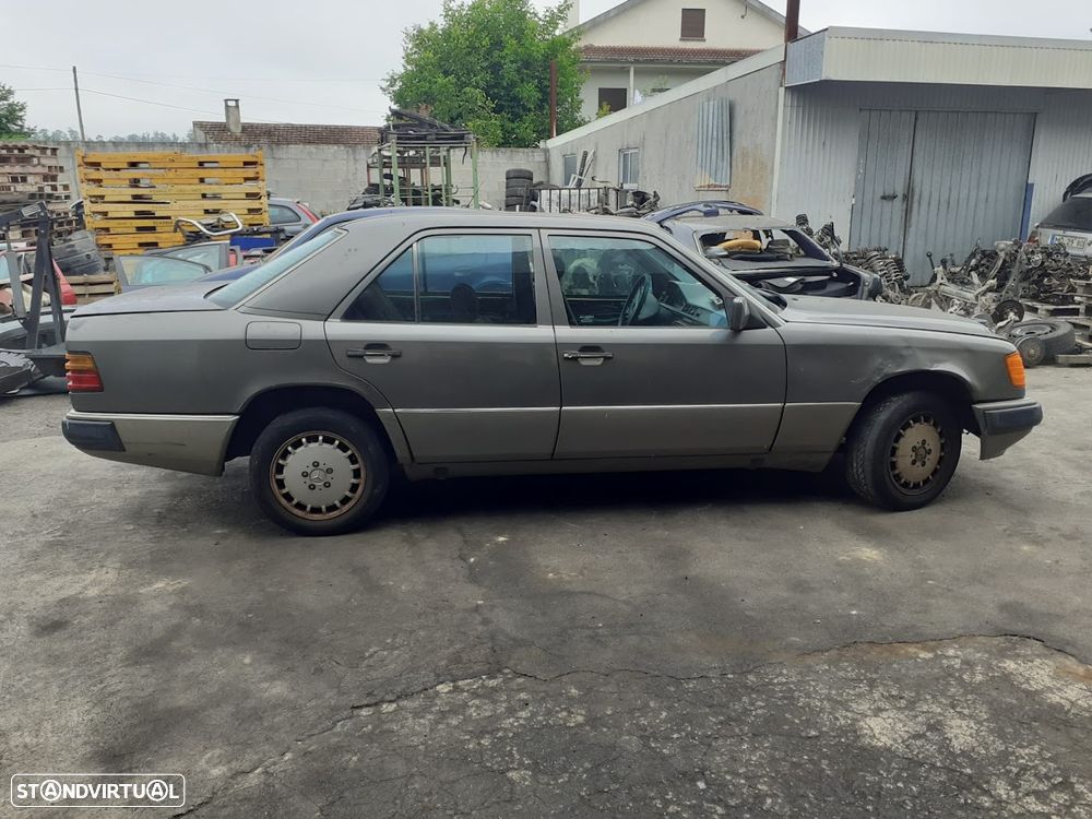 Mercedes 250 para peças - 1