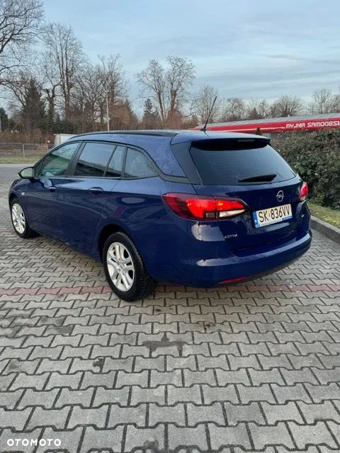 Opel Astra IV 1.6 CDTI Sport - 1