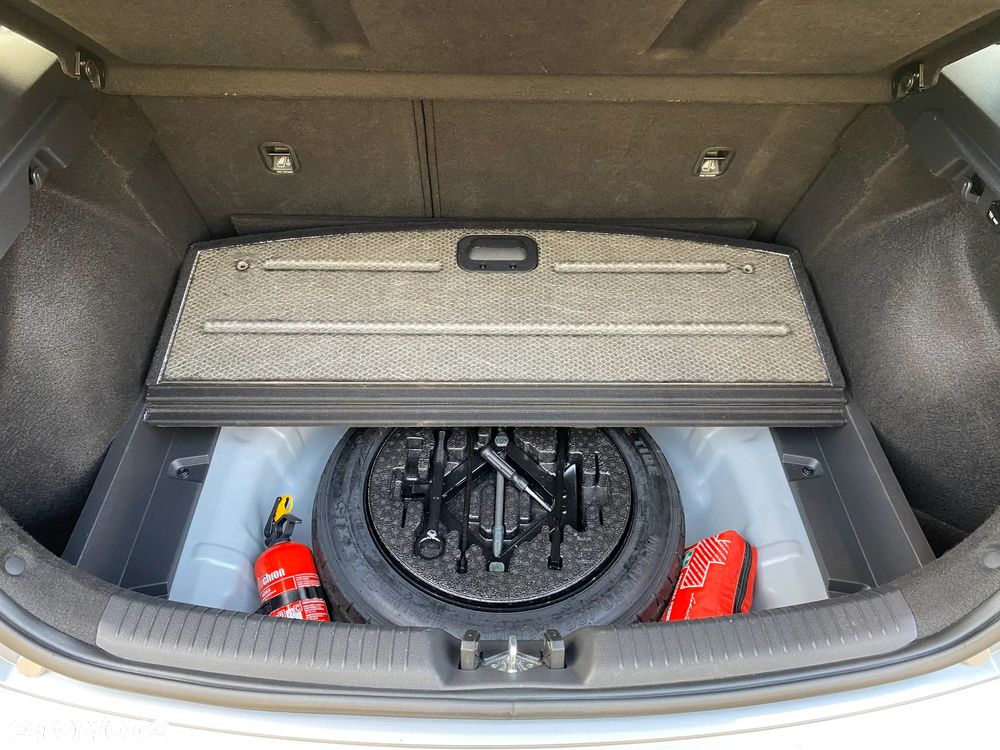 Hyundai i30 1.5 DPI Classic + - 40