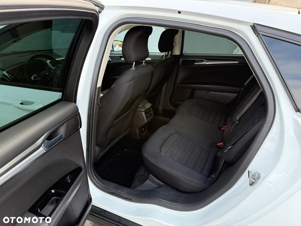 Ford Mondeo 2.0 TDCi Ambiente - 9