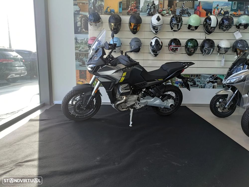 Moto Guzzi Stelvio - 1