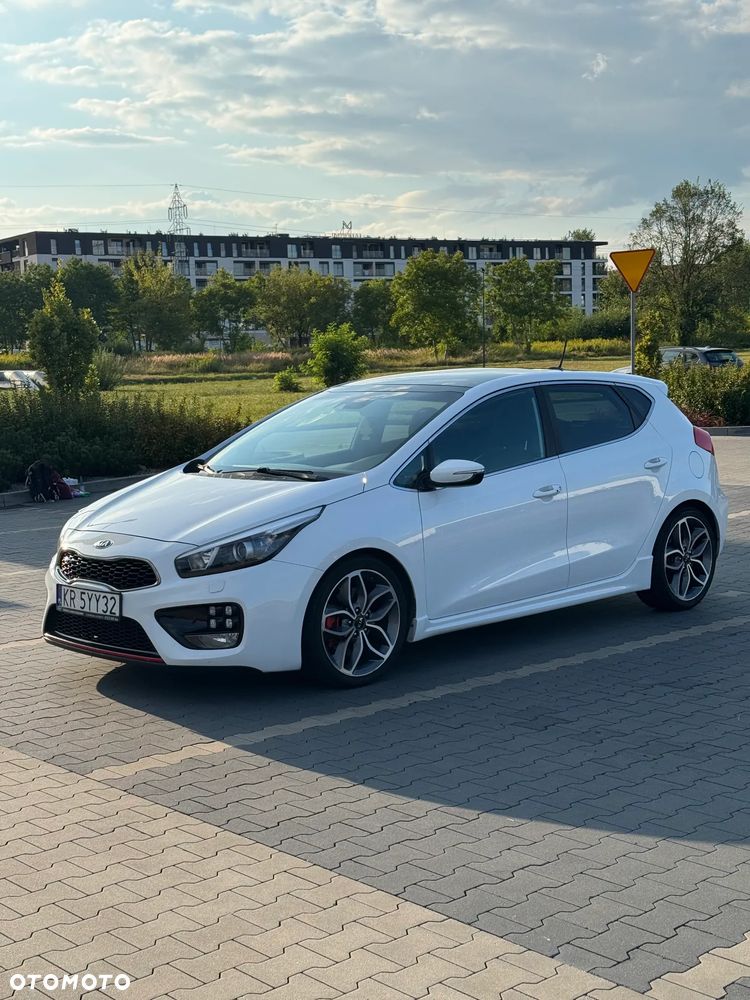 Kia Ceed 1.6 T-GDI GT - 8